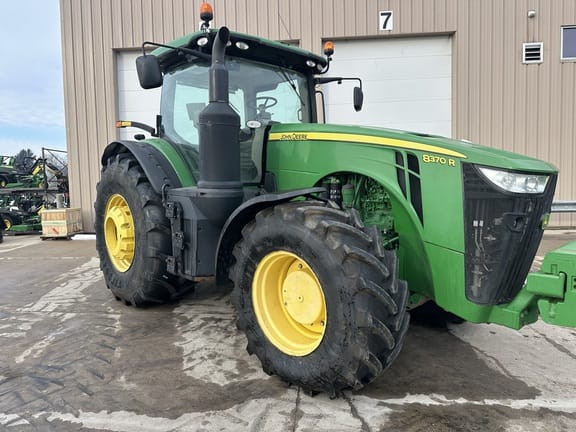 2016 John Deere 8370R Equipment Image0