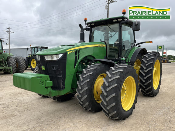 2016 John Deere 8370R Equipment Image0