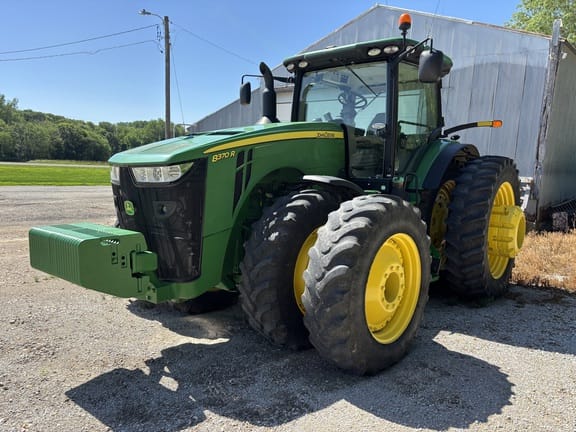 2016 John Deere 8370R Equipment Image0