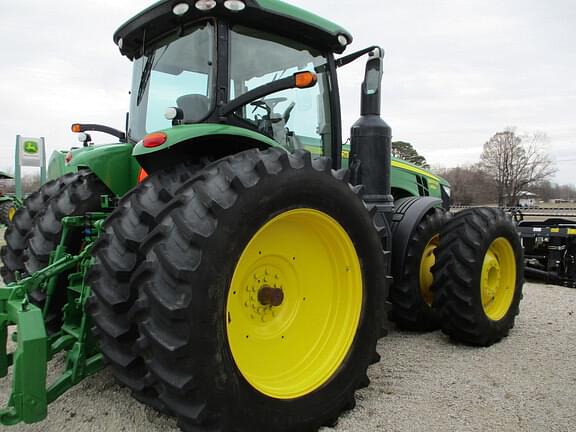 Image of John Deere 8370R equipment image 4