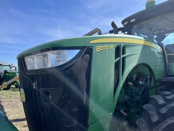 Main image John Deere 8370R