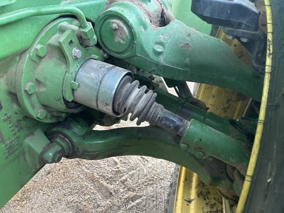 Image of John Deere 8370R equipment image 2