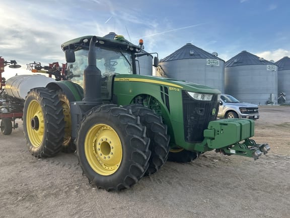 2016 John Deere 8370R Equipment Image0