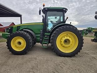 2016 John Deere 8370R Equipment Image0