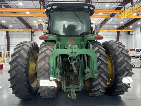 Image of John Deere 8370R equipment image 3
