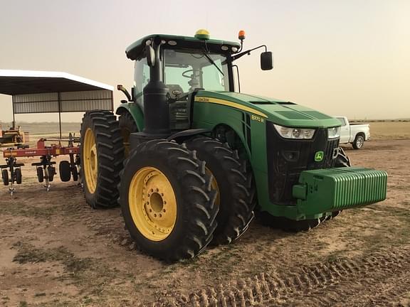 Image of John Deere 8370R equipment image 3