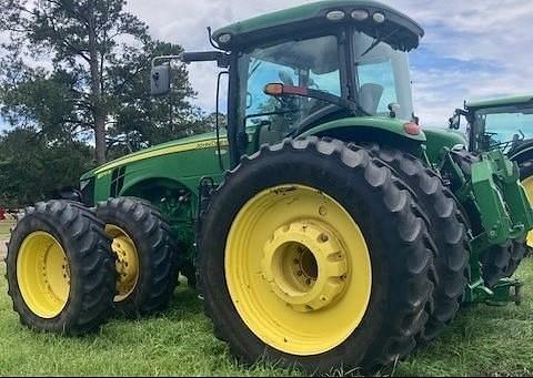 Image of John Deere 8370R equipment image 2
