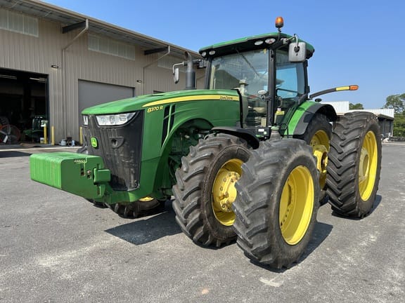 2016 John Deere 8370R Equipment Image0