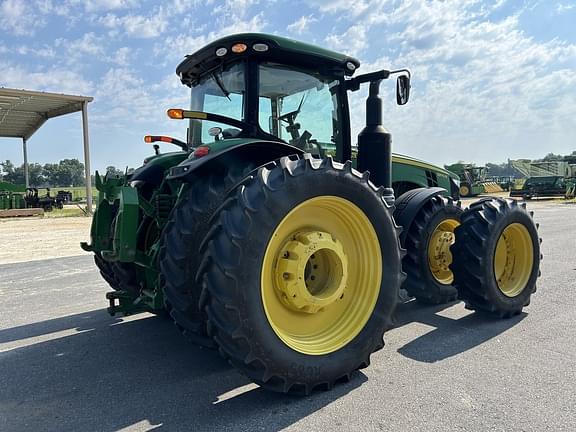 Image of John Deere 8370R equipment image 3