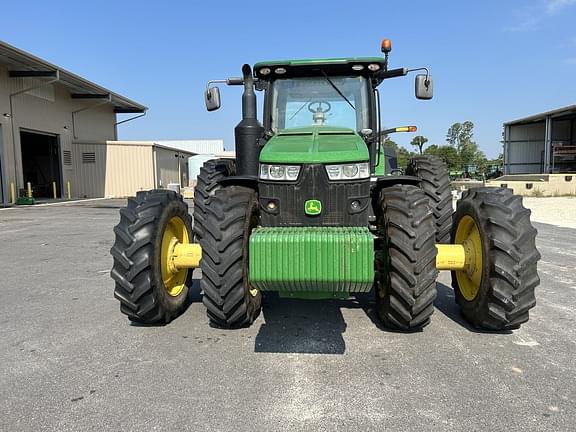 Image of John Deere 8370R equipment image 1