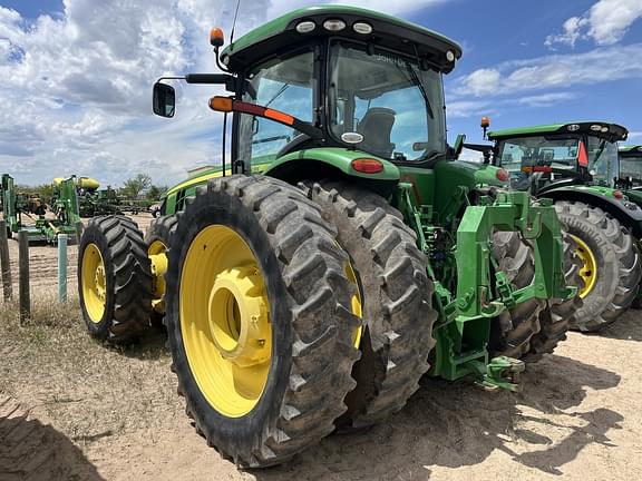 Image of John Deere 8370R equipment image 3