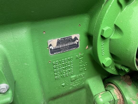 Image of John Deere 8370R equipment image 1