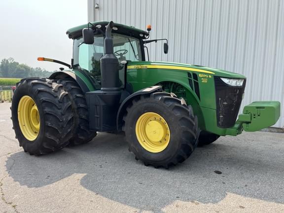 Image of John Deere 8370R Primary image
