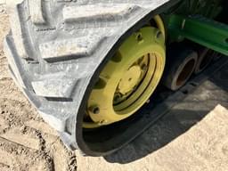 Image of John Deere 8370RT equipment image 3