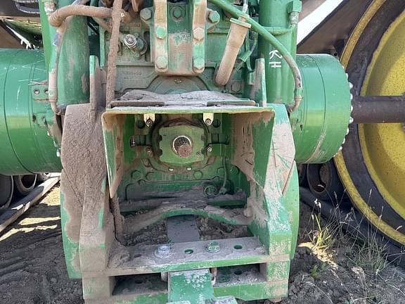 Image of John Deere 8370RT equipment image 4
