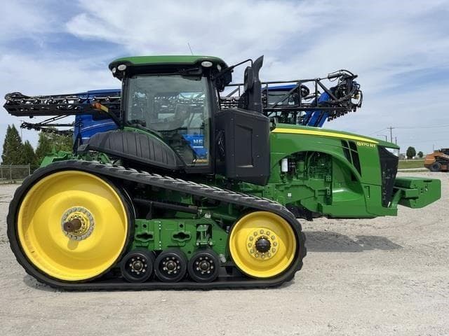Image of John Deere 8370RT equipment image 2