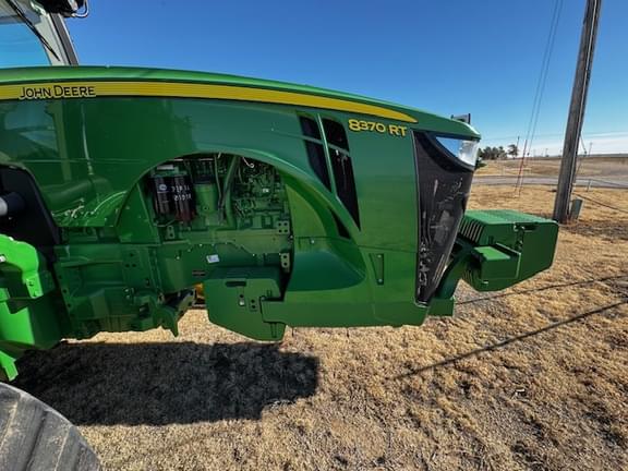 Image of John Deere 8370RT equipment image 3