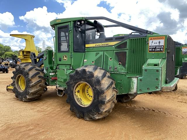 Image of John Deere 843L equipment image 1