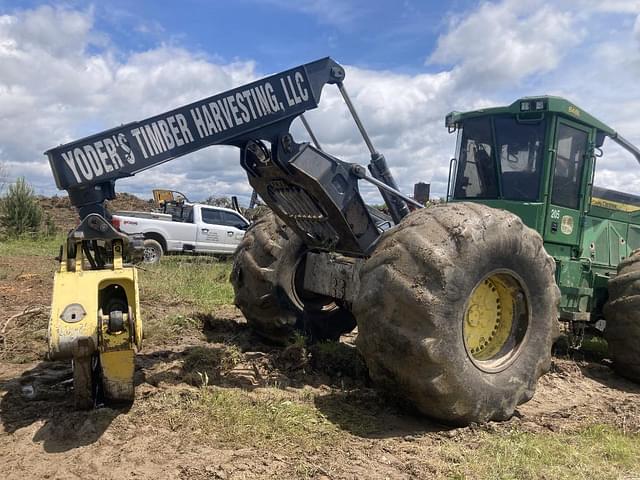 Image of John Deere 848L equipment image 1