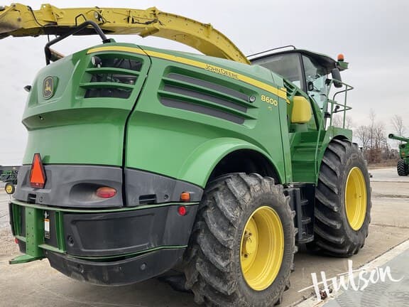 Image of John Deere 8600 equipment image 2