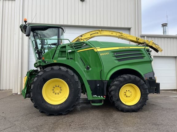 Image of John Deere 8600i equipment image 1