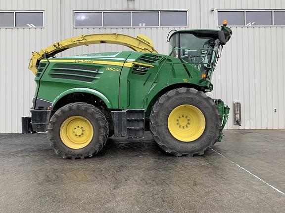 Image of John Deere 8600 Primary image