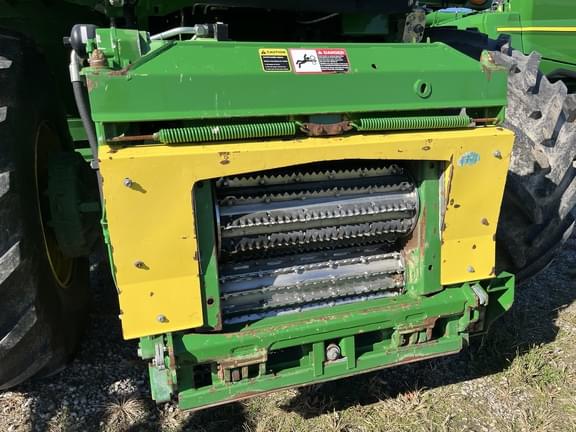 Image of John Deere 8600 equipment image 3