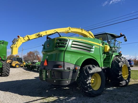 Image of John Deere 8600 equipment image 1