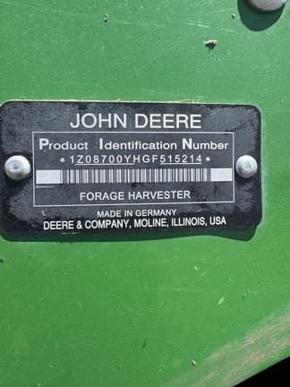 Image of John Deere 8700 equipment image 2