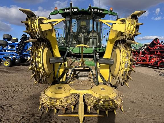 Image of John Deere 8700i equipment image 1