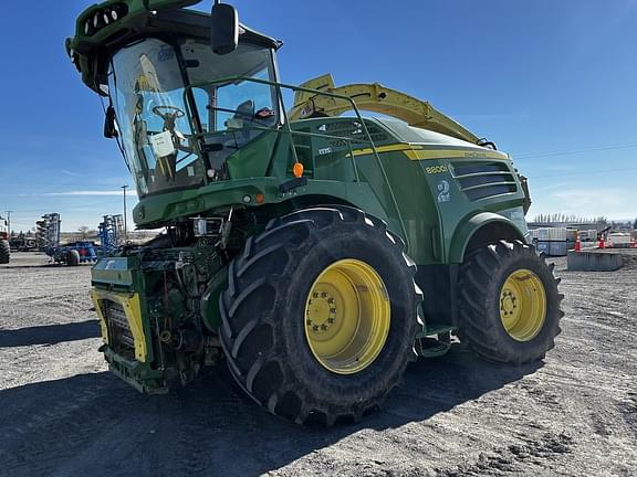 Image of John Deere 8800i equipment image 1