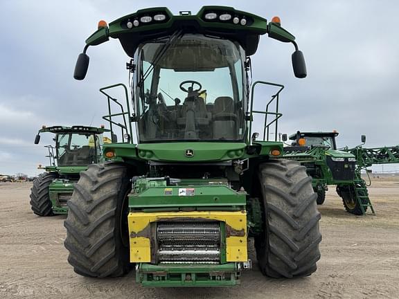 Image of John Deere 8800 equipment image 4