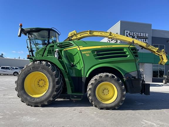 Image of John Deere 8800i equipment image 4