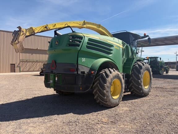 Image of John Deere 8800 equipment image 4