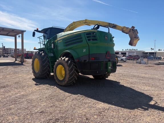 Image of John Deere 8800 equipment image 2