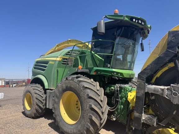 2016 John Deere 8800 Equipment Image0