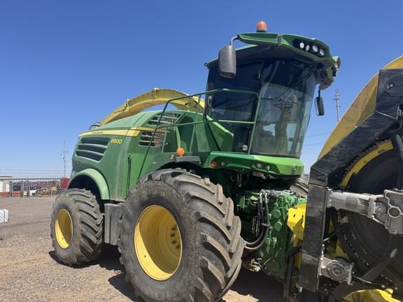 Image of John Deere 8800 equipment image 1