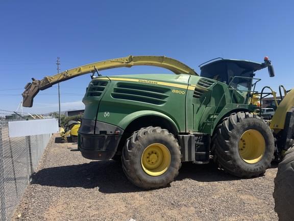 Image of John Deere 8800 equipment image 2