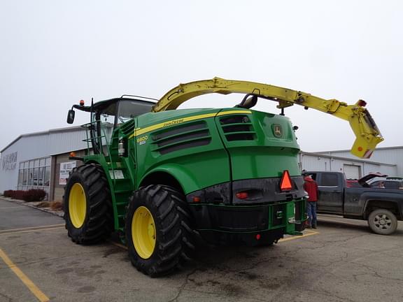 Image of John Deere 8800 equipment image 3