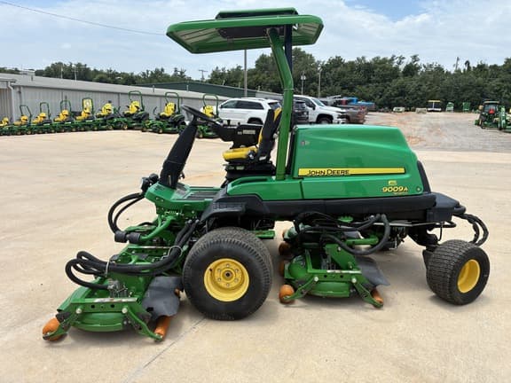 Image of John Deere 9009A equipment image 1