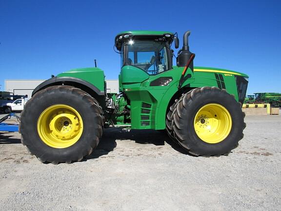 Image of John Deere 9370R equipment image 4