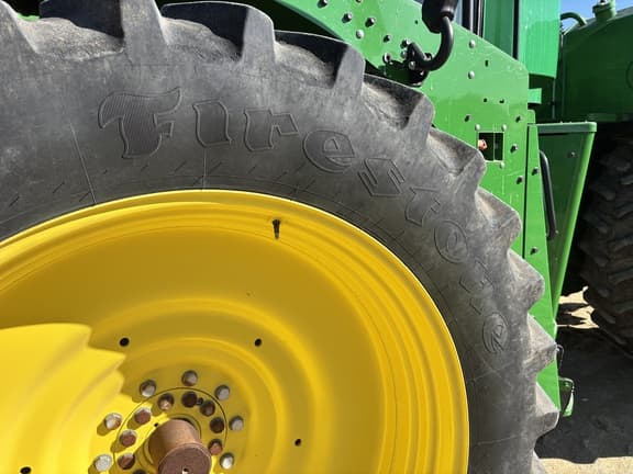 Image of John Deere 9370R equipment image 4