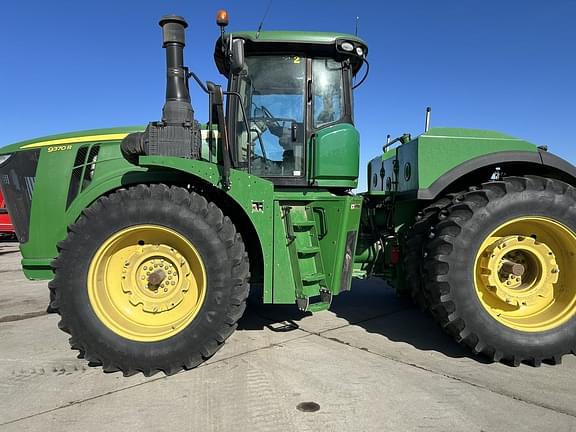 Image of John Deere 9370R equipment image 1