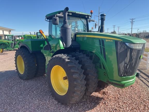 Image of John Deere 9370R equipment image 2