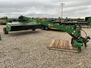 2016 John Deere 946 Image
