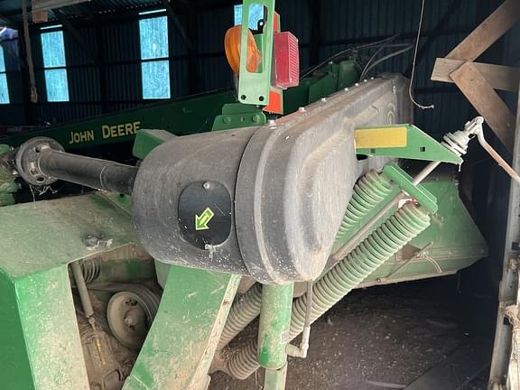 Image of John Deere 946 equipment image 3