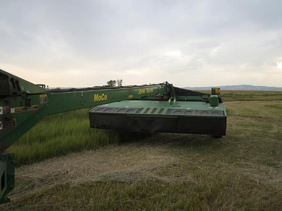 Image of John Deere 946 equipment image 1