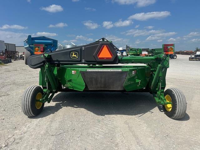 Image of John Deere 946 equipment image 3