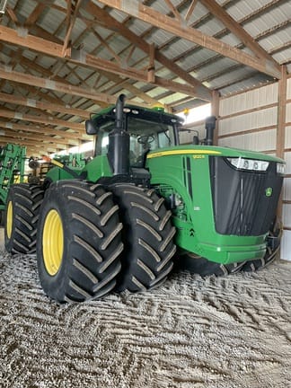 2016 John Deere 9520R Equipment Image0