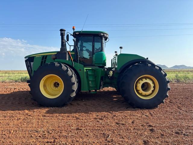 Image of John Deere 9520R equipment image 1